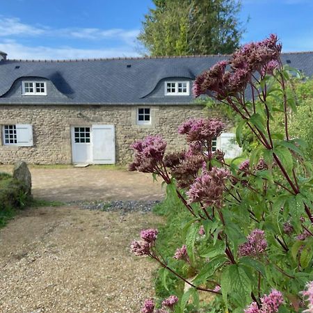 Вилла Moulin De Kerstrat Brennilis Экстерьер фото