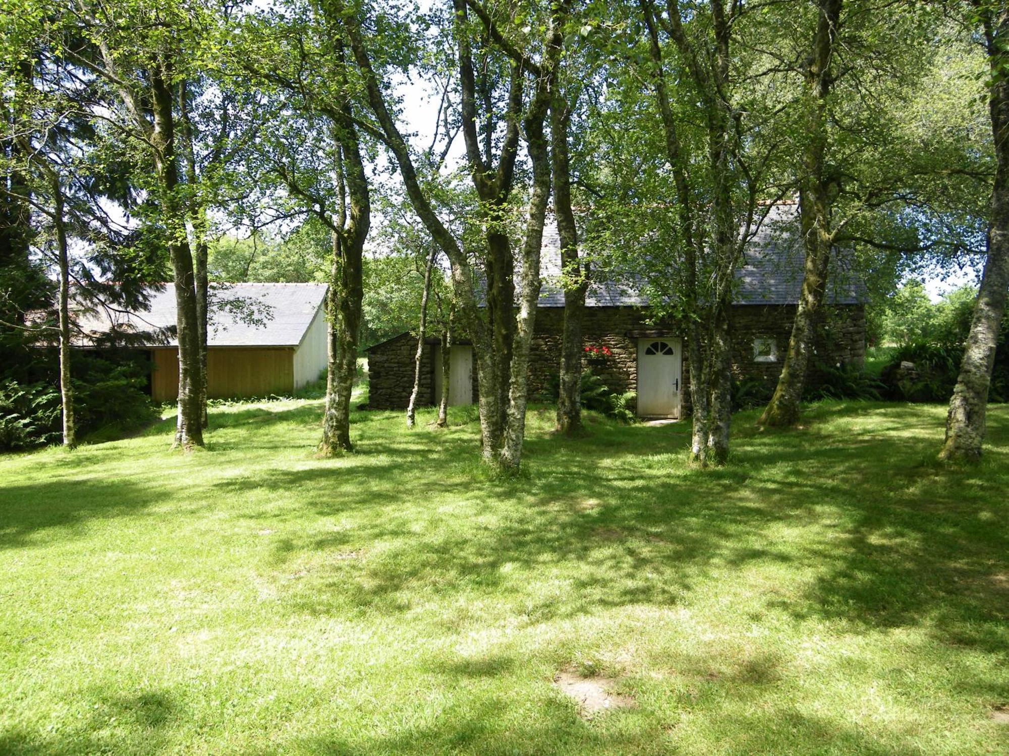Вилла Moulin De Kerstrat Brennilis Экстерьер фото