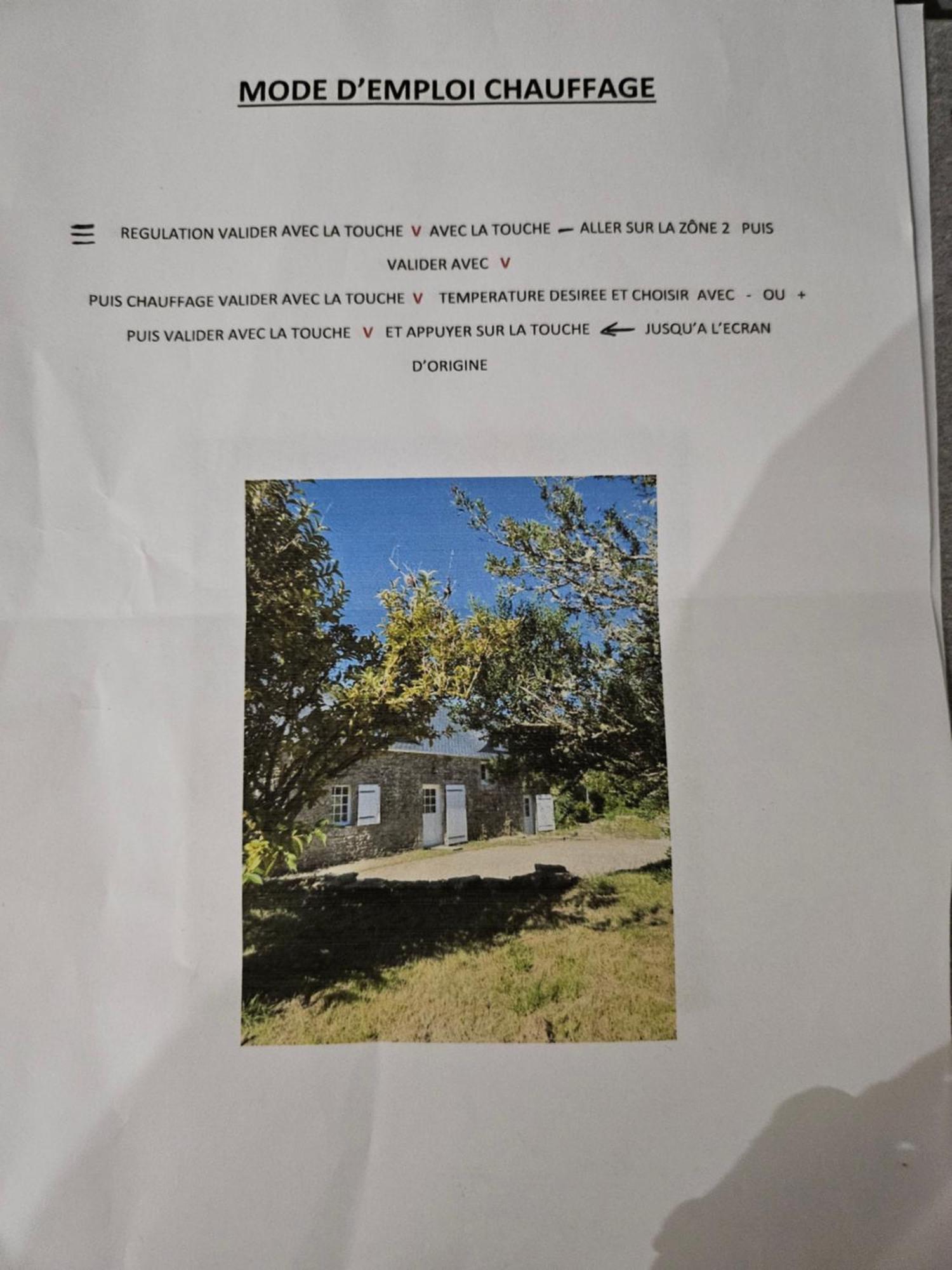 Вилла Moulin De Kerstrat Brennilis Экстерьер фото
